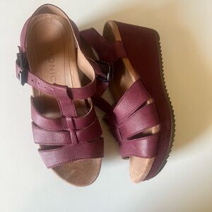 Vionic Wine Leather Strappy Sandals with Branded Buckle Burgundy